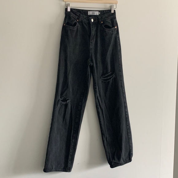 Distressed High Waisted Wide Legged Jeans - Picture 2 of 3